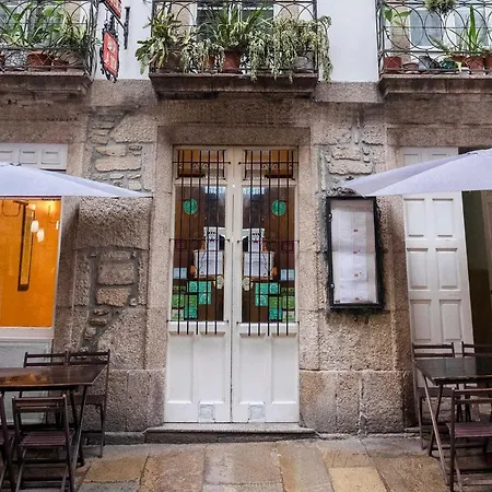 Oyo La Tita Santiago de Compostela
